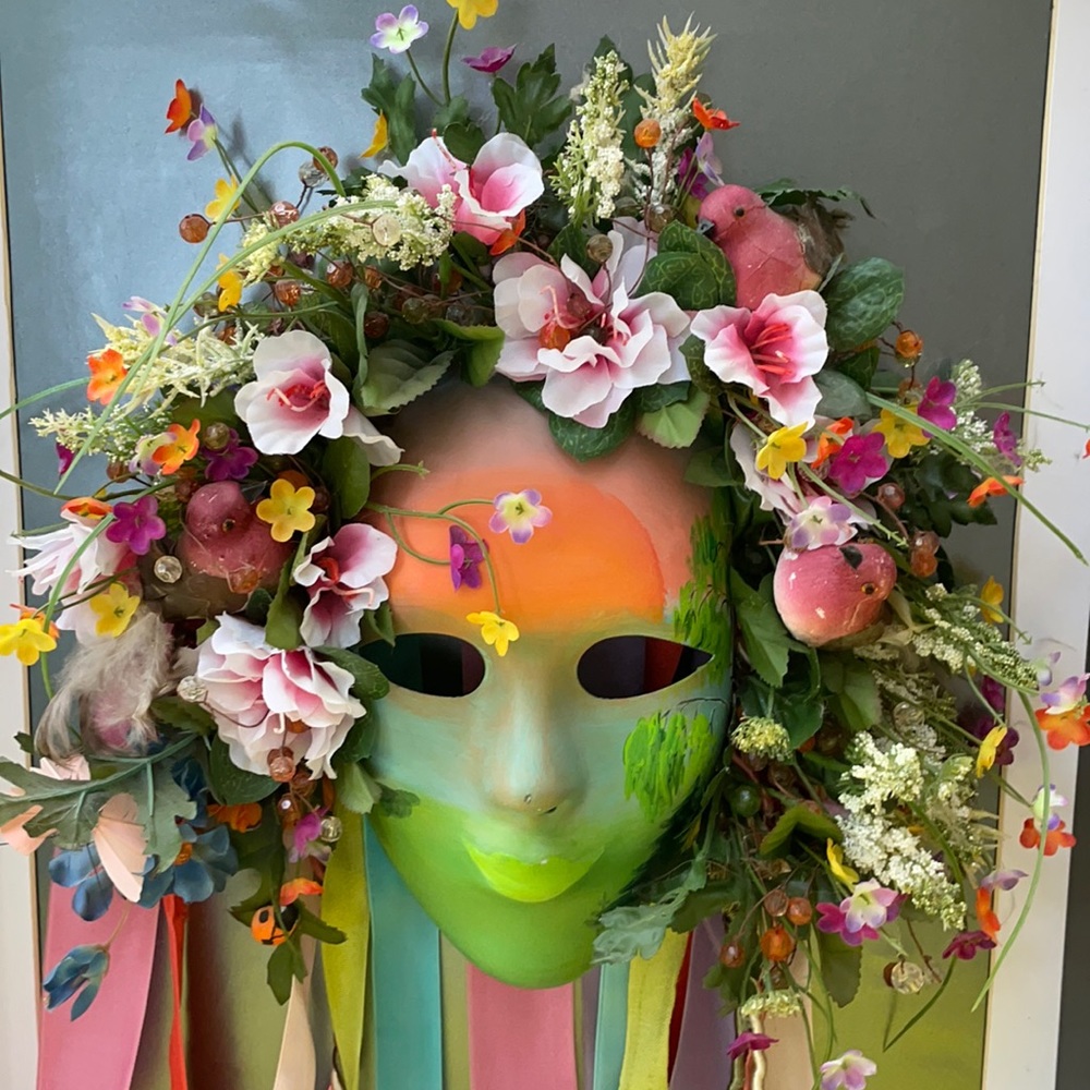 Vintage original art work Mask in frame - Picture 3 of 7
